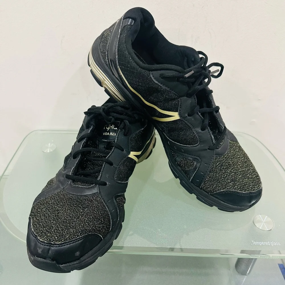 Ryka Women's‎ Size 12 Vida RZV Black / Gold Sparkle Pre-Owned Athletic Sneaker